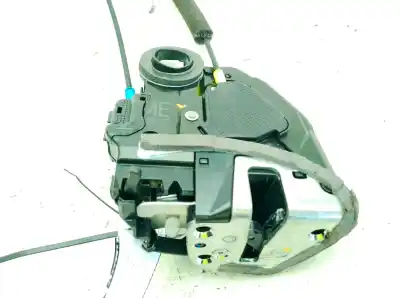 Peça sobressalente para automóvel em segunda mão Fechadura Da Porta Traseira Direita por TOYOTA COROLLA FASTBACK (_E21_) 1.8 Hybrid (ZWE211) Referências OEM IAM   