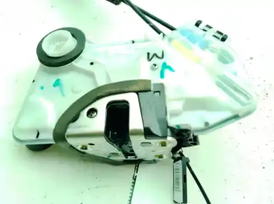 Peça sobressalente para automóvel em segunda mão Fechadura Da Porta Dianteira Esquerda por TOYOTA COROLLA FASTBACK (_E21_) 1.8 Hybrid (ZWE211) Referências OEM IAM 6904002491  