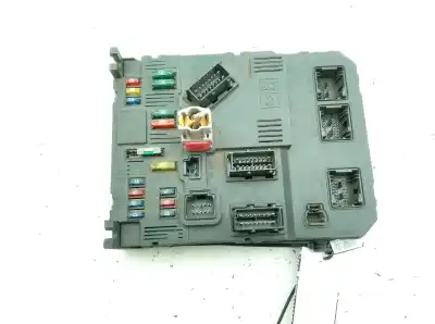 Second-hand car spare part fuse box unit for peugeot partner origin combispace (5f) 1.9 d oem iam references 9649627780  