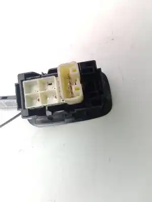 Peça sobressalente para automóvel em segunda mão botão / interruptor elevador vidro traseiro direito por toyota auris (e18) toyota auris referências oem iam   