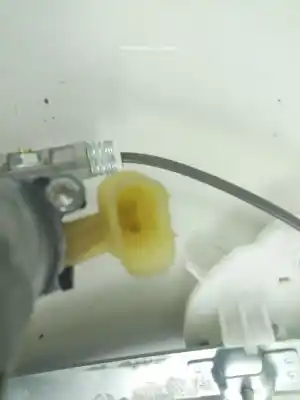 Piesă de schimb auto la mâna a doua mecanism actionare geam spate dreapta pentru kia stonic (yb) 1.0 t-gdi referințe oem iam   