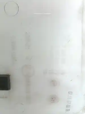 Second-hand car spare part windscreen washer bottle for bmw 1 (e81) 118 d oem iam references 61677068996  