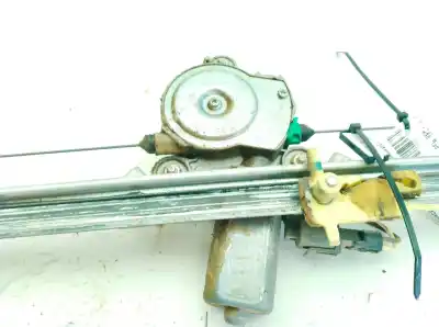 Recambio de automóvil de segunda mano de elevalunas delantero derecho para renault trafic ii furgón (fl) 2.0 dci 90 (fl0h) referencias oem iam   