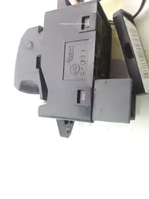 Peça sobressalente para automóvel em segunda mão botão / interruptor elevador vidro traseiro esquerdo por ssangyong rodius rodius aj/ad2l/ata21 referências oem iam   