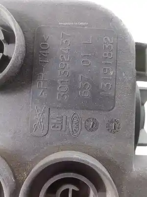 Pezzo di ricambio per auto di seconda mano fendinebbia sinistra per opel corsa d (s07) 1.2 (l08 l68) riferimenti oem iam 301392437  