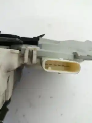 Автозапчастина б/у бічний замок дверей для audi a4 b8 avant (8k5) 2.0 tdi посилання на oem iam 8k0839015c  