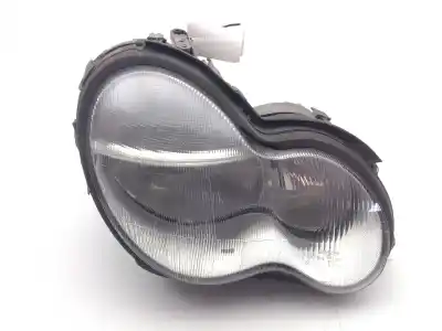 Pièce détachée automobile d'occasion FEU DROIT pour MERCEDES CLASE C T-MODEL (S203)  Références OEM IAM A2038200261  