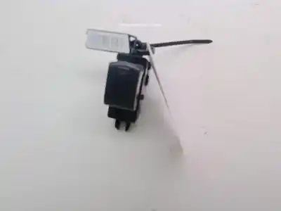 Peça sobressalente para automóvel em segunda mão BOTÃO / INTERRUPTOR ELEVADOR VIDRO DIANTEIRO DIREITO por NISSAN NOTE (E11, NE11)  Referências OEM IAM 25411EA003  