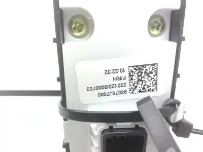 Second-hand car spare part right front power window switch for kia ceed (cd) 1.6 crdi 136 oem iam references 93575j7000  