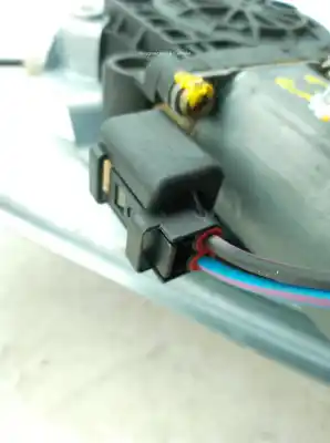 Second-hand car spare part passenger side right window regulator for bmw 3 (e46) 320 d oem iam references   