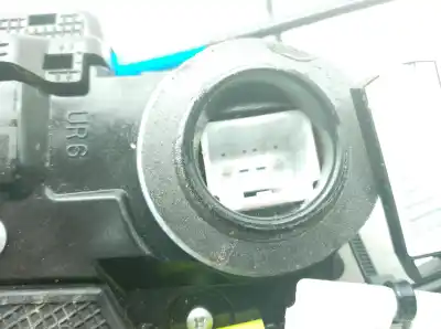 Peça sobressalente para automóvel em segunda mão fechadura da porta traseira direita por toyota corolla fastback (_e21_) 1.8 hybrid (zwe211) referências oem iam 6905002610  