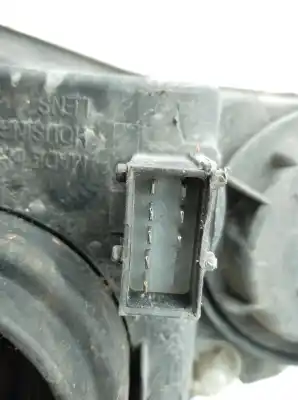 Pezzo di ricambio per auto di seconda mano faro anteriore destro per opel corsa c (x01) 1.7 di (f08 f68) riferimenti oem iam 9196232  