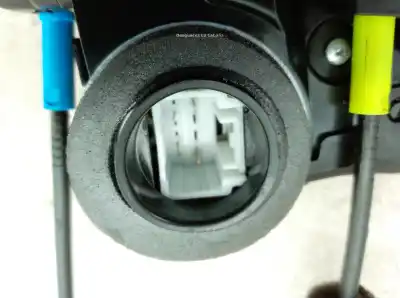 Peça sobressalente para automóvel em segunda mão fechadura da porta do lado esquerdo por toyota corolla fastback (_e21_) 1.8 hybrid (zwe211) referências oem iam 6906002610  