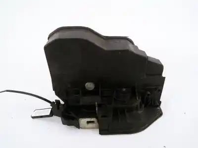 Second-hand car spare part left side door lock for bmw 5 (e60) 530 d oem iam references 7036171  