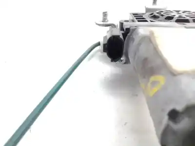 Pezzo di ricambio per auto di seconda mano alzacristalli posteriore destro per ssangyong actyon i 200 xdi 4wd riferimenti oem iam 8810021012  