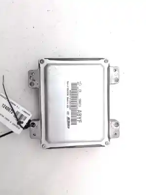 Pezzo di ricambio per auto di seconda mano CENTRALINA MOTORE per OPEL ASTRA J (P10)  Riferimenti OEM IAM 12643636  