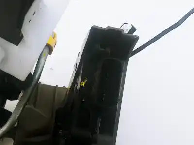 Second-hand car spare part front right door lock for kia ceed (cd) 1.0 t-gdi oem iam references   