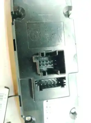 Peça sobressalente para automóvel em segunda mão botão / interruptor elevador vidro dianteiro esquerdo por bmw x3 (e83) 2.0 16v diesel cat referências oem iam 3414352a101  