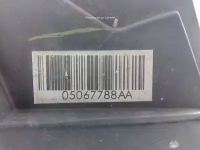 Peça sobressalente para automóvel em segunda mão farol / farolim esquerdo por dodge journey 2.0 16v crd cat referências oem iam 05067788aa  
