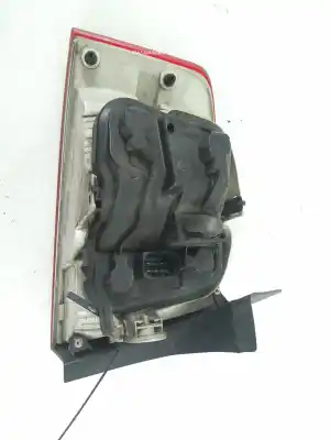 Автозапчастина б/у правий ліхтар для audi a4 b7 (8ec) 2.0 tdi 16v посилання на oem iam   