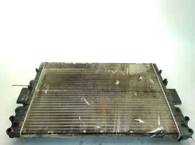 Pezzo di ricambio per auto di seconda mano radiatore d acqua per iveco daily iii furgón/ranchera familiar 35c13 v. 35c13 v/p. 35s13 v. 35s13 v/p riferimenti oem iam   