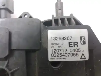 Pezzo di ricambio per auto di seconda mano serratura porta posteriore destra per opel corsa d (s07) 1.3 cdti (l08 l68) riferimenti oem iam 13258267  