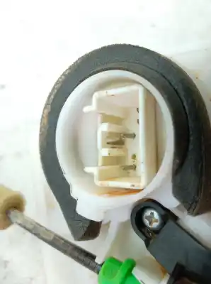 Автозапчастина б/у замок передній праві двері для mazda cx-5 (kf) 2.0 посилання на oem iam kb8n  