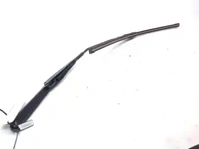 Second-hand car spare part Left Front Windshield Wiper Arm for IVECO DAILY VI FURGÓN 33S12. 35S12. 35C12 OEM IAM references 5801645537KZ  