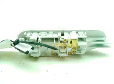 Автозапчастина б/у внутрішне світло для dacia dokker 1.6 cat (bivalent. gasolina / gpl) посилання на oem iam 8200074362  