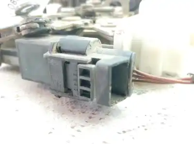 Автозапчастина б/у замок передніх дверей лівий для audi a4 b5 (8d2) 1.9 tdi посилання на oem iam   