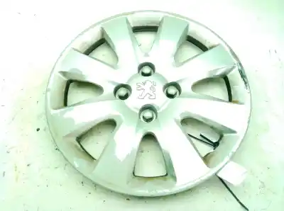 Pièce détachée automobile d'occasion CAPUCHONS DE MOYEUX pour PEUGEOT 207/207+ (WA_, WC_)  Références OEM IAM 9651017380  