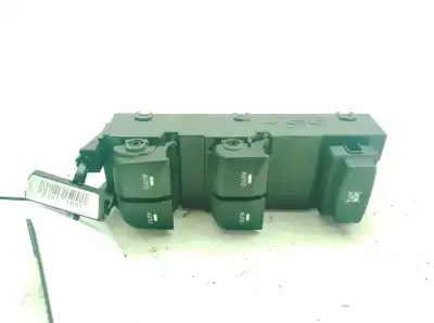Recambio de automóvil de segunda mano de MANDO ELEVALUNAS DELANTERO IZQUIERDO para HYUNDAI I30 (GD)  referencias OEM IAM 93570A6010  
