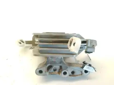 Автозапчасти б/у ПОДДЕРЖКА ДВИГАТЕЛЯ за BMW 1 (F40) 118 d ссылки OEM IAM 22118835570  