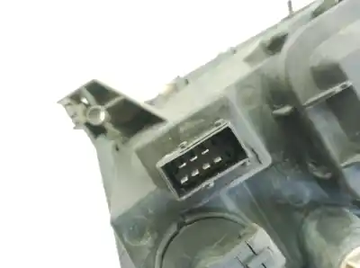 Peça sobressalente para automóvel em segunda mão farol / farolim direito por toyota corolla (_e12_) 2.0 d-4d (cde120r_, cde120l_) referências oem iam 8113002150  