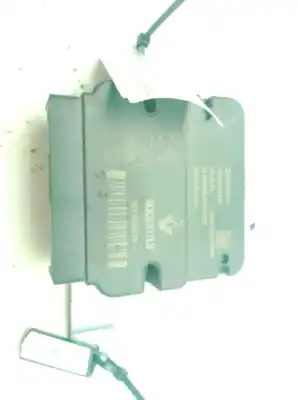 Tweedehands auto-onderdeel AIRBAG BESTURINGSEENHEID voor RENAULT MASTER III FURGON FV 2.3 dCi 135 FWD OEM IAM-referenties 985105091R  