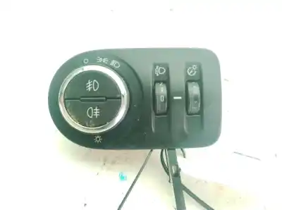 Pièce détachée automobile d'occasion UNITÉ DE COMMANDE D'ÉCLAIRAGE pour OPEL CORSA E (X15) 1.4 (08 68) Références OEM IAM 13470445  
