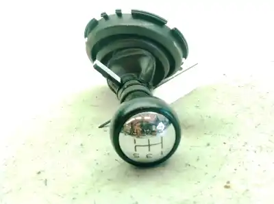 Pièce détachée automobile d'occasion POMMEAU DE LEVIER DE VITESSES pour CITROEN C3 I (FC_, FN_) 1.4 16V HDi Références OEM IAM 9637999677  