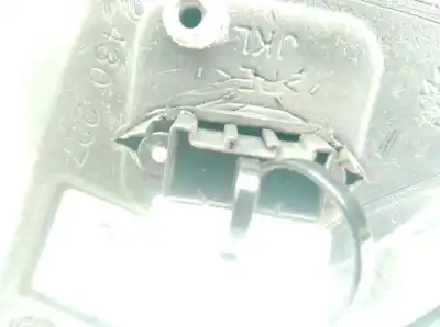 Pezzo di ricambio per auto di seconda mano specchio sinistro per opel astra h gtc (a04) 1.9 cdti 16v (l08) riferimenti oem iam 13253341  