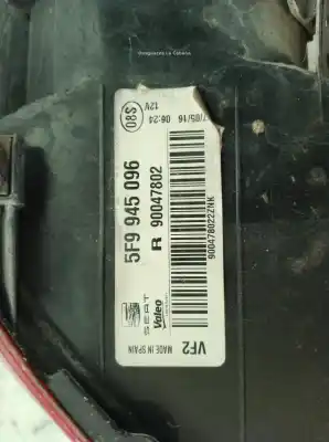 Автозапчасти б/у правый задний фонарь за seat leon st (5f8) 2.0 tdi ссылки oem iam 5f9945096  