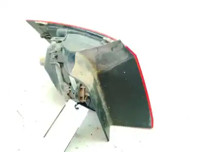 Автозапчасти б/у правый задний фонарь за seat leon st (5f8) 2.0 tdi ссылки oem iam 5f9945096  