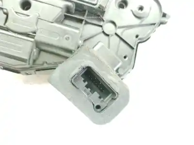 Pezzo di ricambio per auto di seconda mano serratura porta anteriore sinistra per skoda octavia iii (5e3, nl3, nr3) 2.0 tdi riferimenti oem iam 5tb837015a  