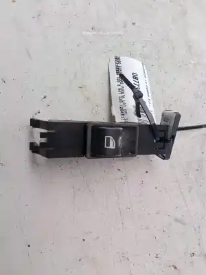 Tweedehands auto-onderdeel Schakelaar Rechts Voor Ruit voor BMW 3 (E46) 320 d OEM IAM-referenties 61318381510  