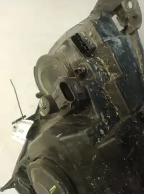 Peça sobressalente para automóvel em segunda mão farol / farolim esquerdo por renault clio ii bb_, cb_ 1.2 bb0a. bb0f. bb10. bb1k. bb28. bb2d. bb2h. cb0a.... referências oem iam 7701057654  