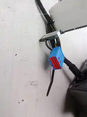 Peça sobressalente para automóvel em segunda mão espelho retrovisor direito por volvo v50 (545) 1.6 d referências oem iam 31218190  