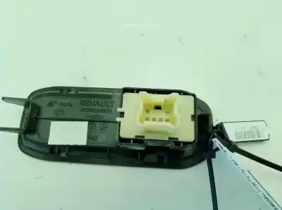 Second-hand car spare part right front power window switch for dacia duster 1.5 dci diesel fap cat oem iam references 254218614r  