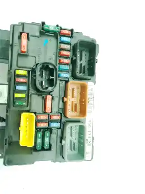 Pezzo di ricambio per auto di seconda mano scatola relè/fusibili per citroen c3 picasso (sh_) 1.6 hdi 90 riferimenti oem iam 6500hw  