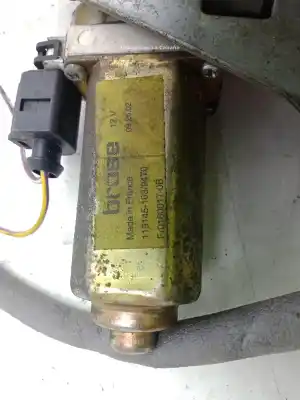 Автозапчастина б/у регулятор переднього правого скла для ford focus i (daw, dbw) 1.8 tdci посилання на oem iam 1331841  