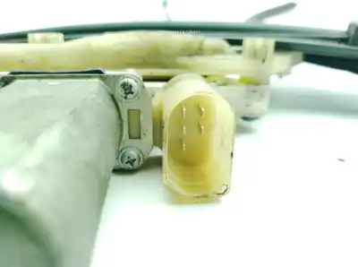 Peça sobressalente para automóvel em segunda mão elevador de vidros dianteiro direito por bmw 1 (e81) 118 d referências oem iam 51337165596, e8403116078  