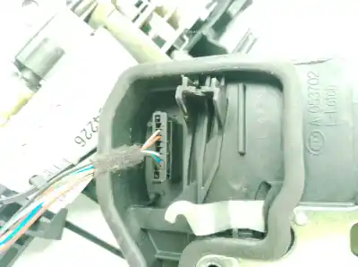 Second-hand car spare part left front door lock for bmw 1 (e81) 118 d oem iam references 51217202143, 7202143  