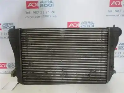 Gebrauchtes Autoersatzteil zwischenkühler zum volkswagen golf iv berlina (1j1) 1.9 tdi oem-iam-referenzen   
